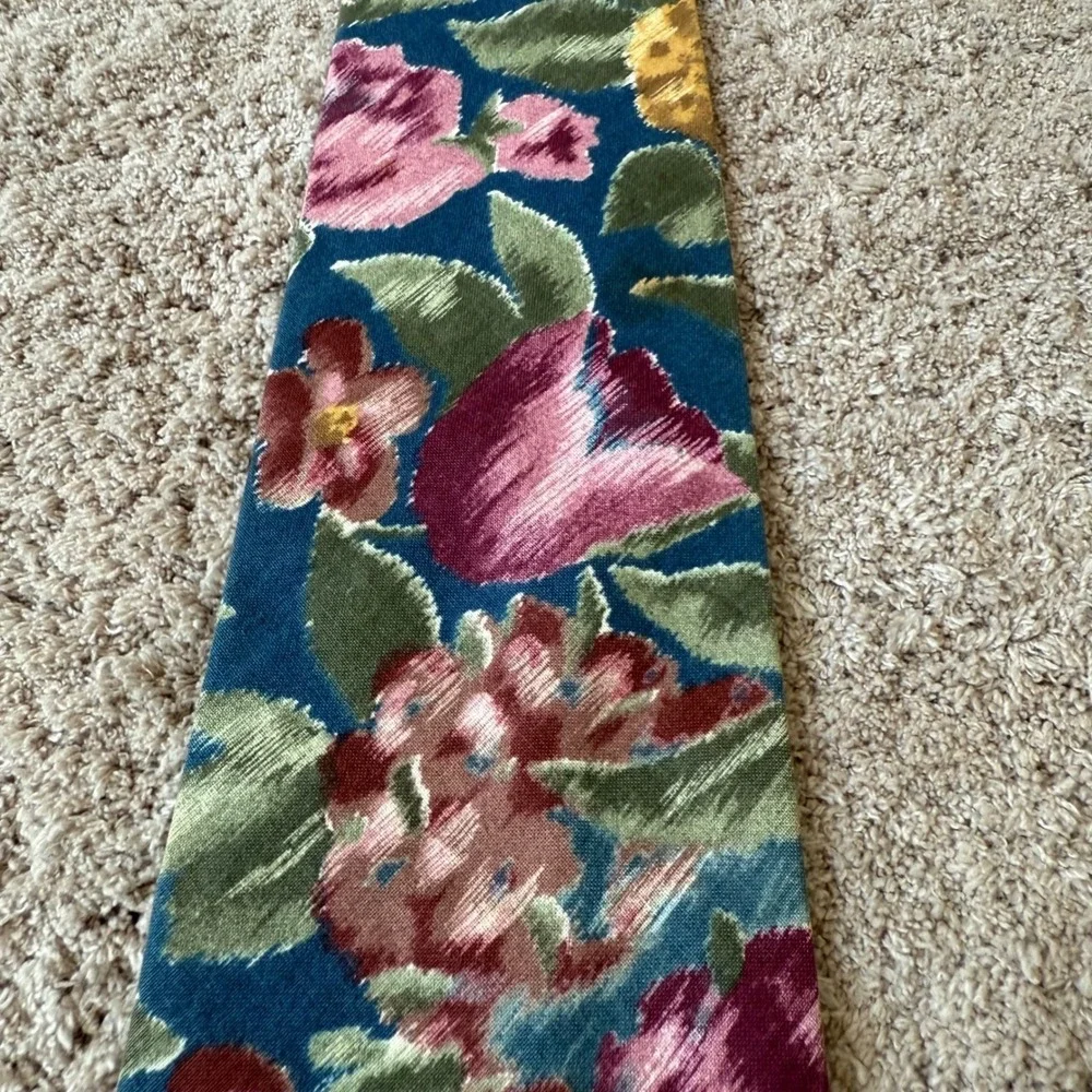Bert Pulitzer Mens Floral Silk Tie‎ Blue Burgundy Yellow Impressionist 3.5 X 59
